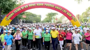 1.000 người đi bộ trên đường Hoàng Sa, Trường Sa gây quỹ biển đảo