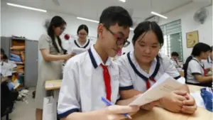 15 trường THPT Hà Nội vượt hơn 5.000 lượt đăng ký vào lớp 10, tỉ lệ chọi thực tế gây bất ngờ