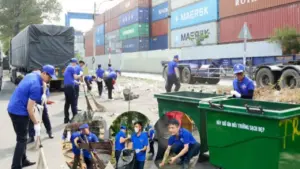 '3 tiên phong quyết thắng' đang thành 'trend' của thanh niên Tân Cảng