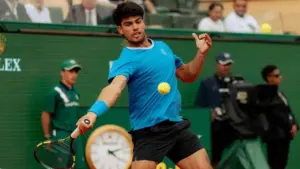Alcaraz đấu Sinner ở chung kết Monte Carlo Masters