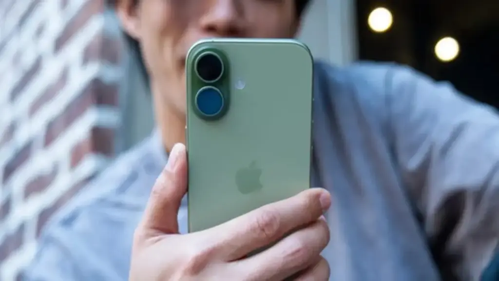 Apple 'thắt lưng buộc bụng', iPhone 18 tiệm cận dòng giá rẻ