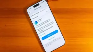 Apple vội vàng phát hành iOS 26.4.2, người dùng cần cập nhật ngay
