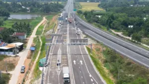 Ba tuyến cao tốc lớn đồng loạt khai thác trước kỳ nghỉ lễ
