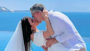 Bảo Trúc về nước chuẩn bị đám cưới lần ba