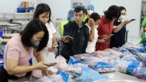 Bất an khi lựa chọn nhà thầu phục vụ bữa ăn bán trú