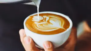 Bất ngờ: Cà phê không caffeine vẫn cải thiện trí não