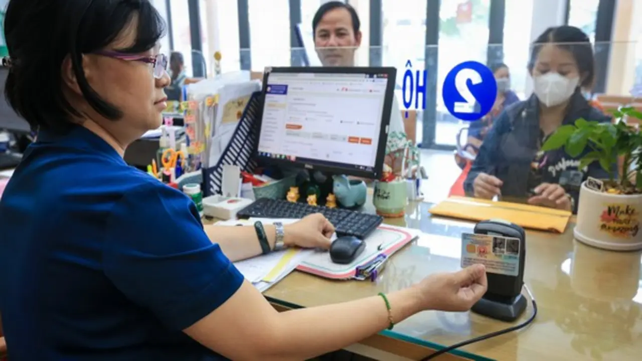 Bộ Nội vụ đề xuất cách tính mới về trợ cấp thôi việc cho công chức
