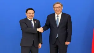 Bộ trưởng Thương mại Trung Quốc: Tạo thuận lợi để Việt Nam xuất khẩu qua thương mại điện tử