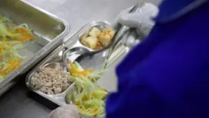 Bữa ăn bán trú: Khoảng trống của mô hình quản lý hậu kiểm