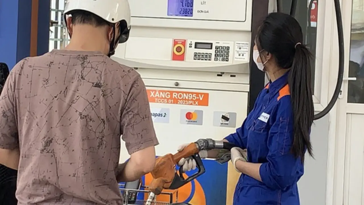 Chính thức bỏ dầu hỏa trong điều hành giá xăng dầu định kỳ