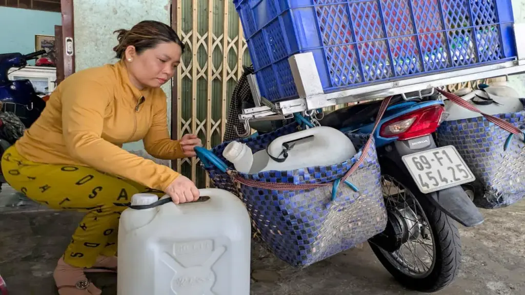 Chở chồng đi nhậu về gặp tai nạn, chồng tử vong vợ bị án tù
