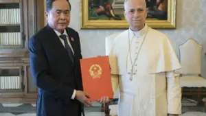 Chủ tịch Quốc hội thăm chính thức &Yacute;, hội kiến Giáo hoàng