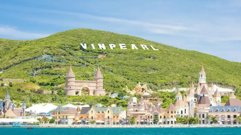 Chuỗi Vinpearl của tỉ phú Phạm Nhật Vượng đặt mục tiêu thu 44 tỉ đồng mỗi ngày