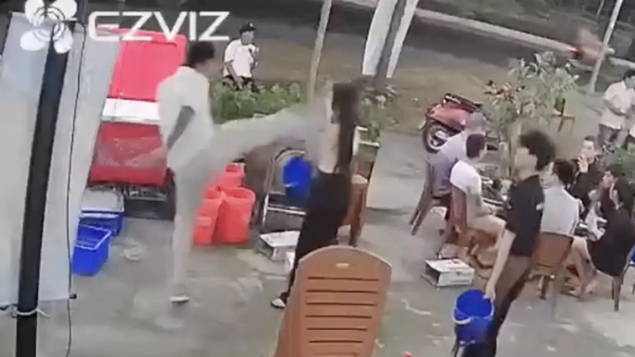 Clip người đàn ông đá vào mặt nữ quản lý quán nhậu ở Nha Trang gây phẫn nộ