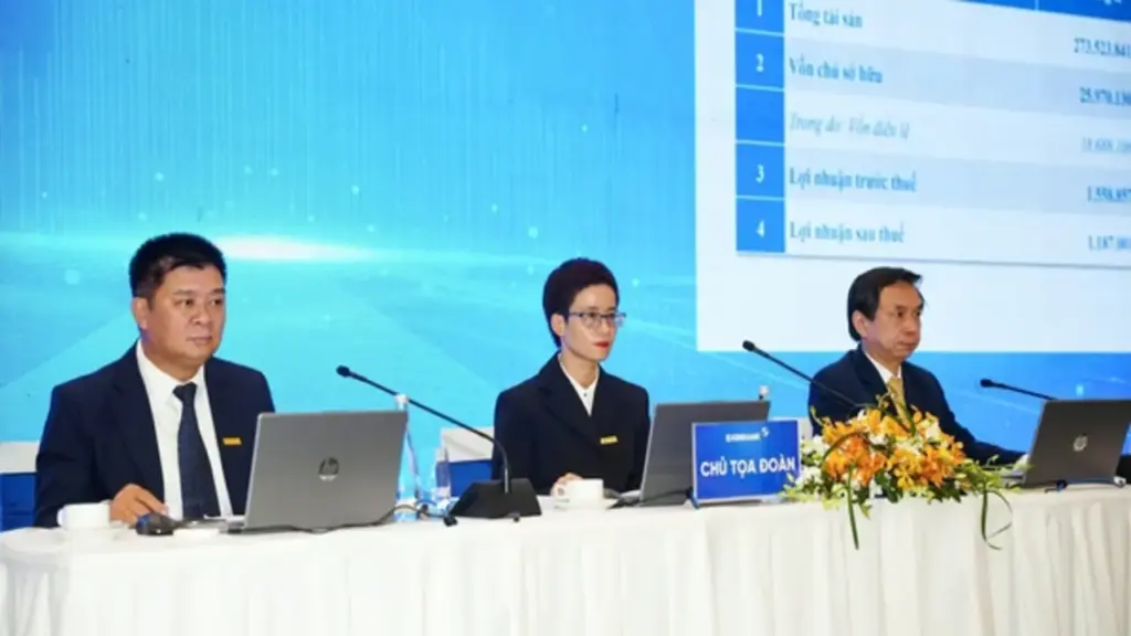 Cổ đông chất vấn vai trò của cổ đông lớn, Eximbank khẳng định không can thiệp điều hành