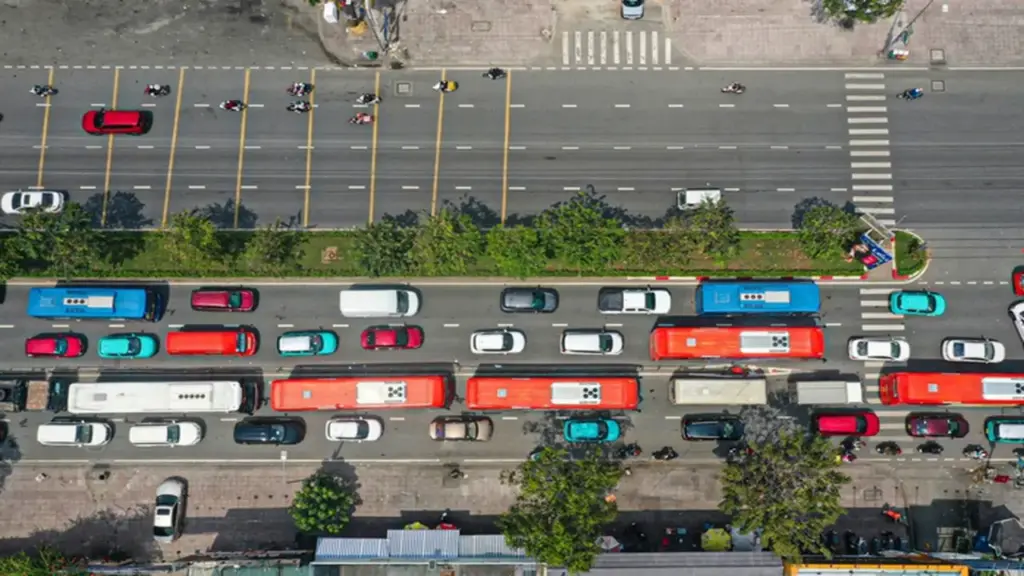 CSGT TP.HCM gợi ý nhiều đường đi tránh ùn tắc dịp lễ 30-4, 1-5