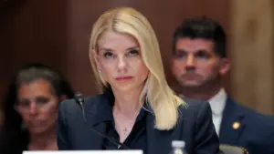 Cựu bộ trưởng tư pháp Mỹ không dự điều trần về hồ sơ Epstein