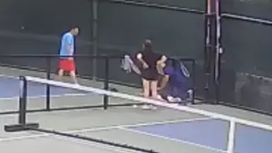 Cứu người ngưng tim khi chơi pickleball