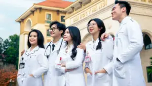 Đại học Y Hà Nội tăng học phí, xét điểm thi đánh giá năng lực