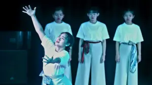 Đắm mình với sân khấu trong thinh lặng