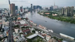 Đề xuất mở rộng đường Nguyễn Tất Thành cùng lúc làm metro Bến Thành - Cần Giờ
