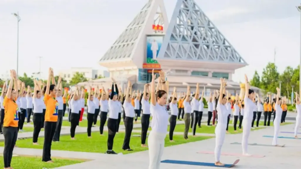 Đình chỉ hoạt động Liên đoàn Yoga tỉnh Khánh Hòa vì chậm sáp nhập