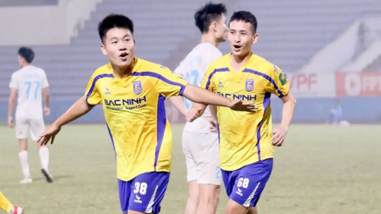 Đội bóng triệu đô của cố vấn Park Hang-seo tiến sát vé thăng hạng V-League