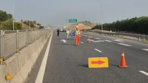 Đóng một phần ba cao tốc qua Quảng Trị để lắp giá long môn