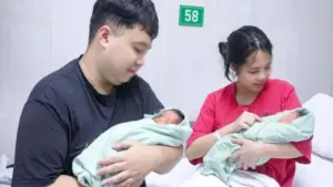 Dự báo dân số Việt Nam giảm mạnh: Đừng đổ lỗi cho phụ nữ ‘lười sinh con’