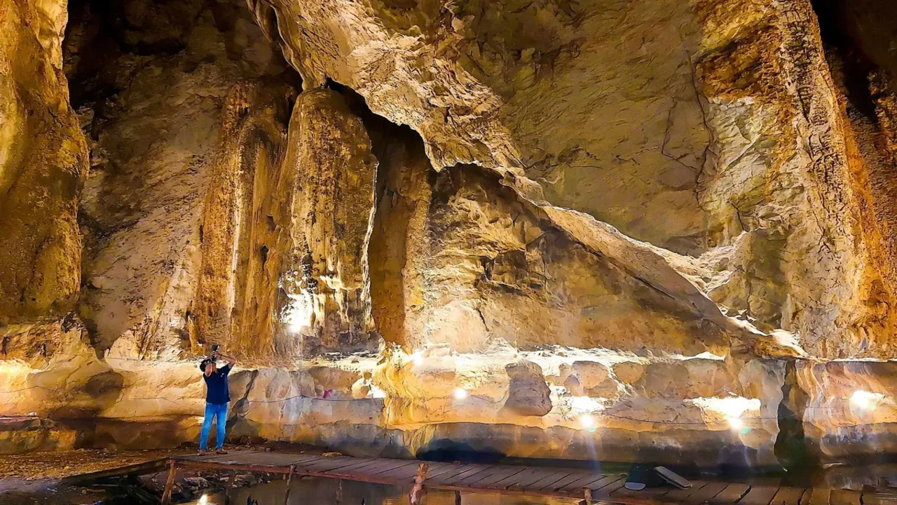 Hang Mo So ở An Giang vừa huyền bí vừa thơ mộng