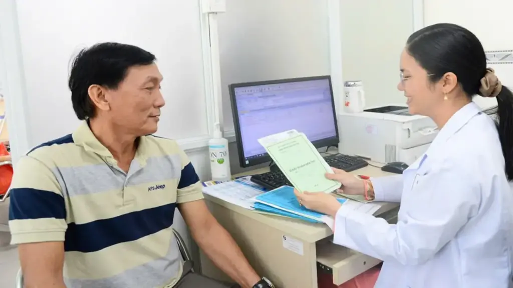 HCDC khám sức khỏe miễn phí cho lao động tự do tại TP.HCM