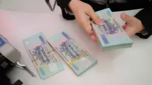 Hé lộ thu nhập nhân viên công ty lớn: SSI bình quân 65 triệu đồng/tháng, Vingroup, Novaland ra sao?