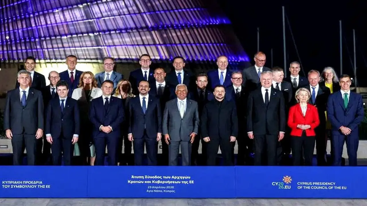 Hòa bình cho Ukraine lùi xa theo 90 tỉ euro