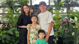 Hôn nhân của tài tử 'Ước mơ vươn tới một ngôi sao'