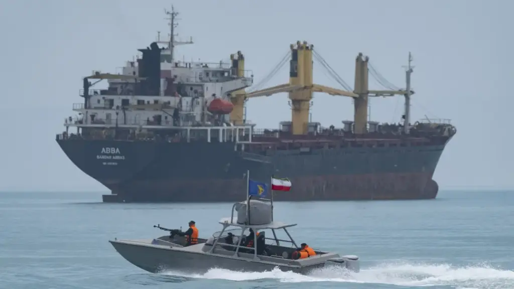Iran tuyên bố sẽ tung chiến thuật bất ngờ nếu Mỹ nối lại tấn công