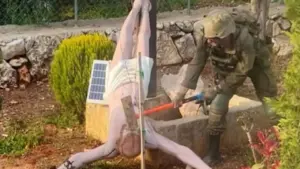 Israel giam 2 binh sĩ đập tượng Chúa ở Lebanon