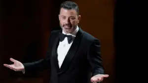 Jimmy Kimmel giải thích câu đùa 'góa chồng' về bà Melania
