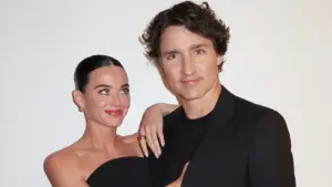 Katy Perry, cựu Thủ tướng Canada diện đồ ăn ý khi hẹn hò
