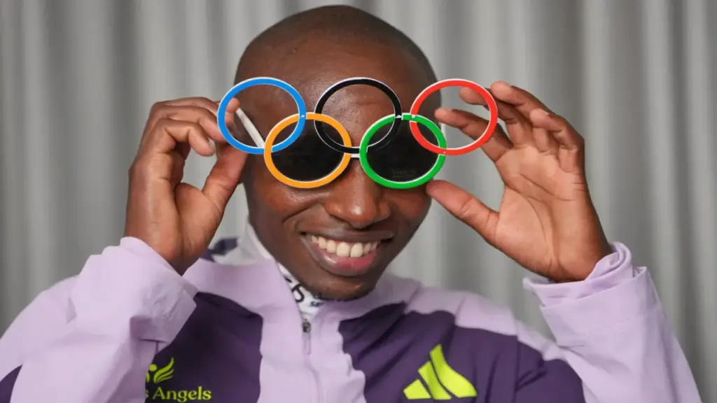 Kenya tưng bừng chào đón Sabastian Sawe - người hùng marathon về đích dưới 2 giờ