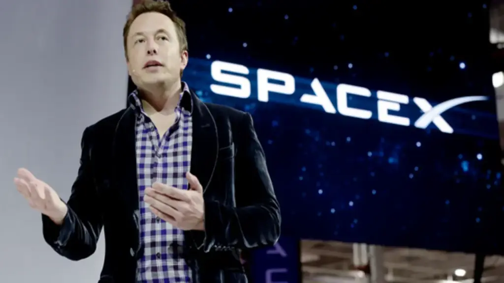 Không ai có thể sa thải Elon Musk tại SpaceX ngoài chính ông