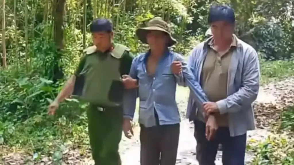 Khống chế người đàn ông gây thương tích rồi cố thủ trong hang đá