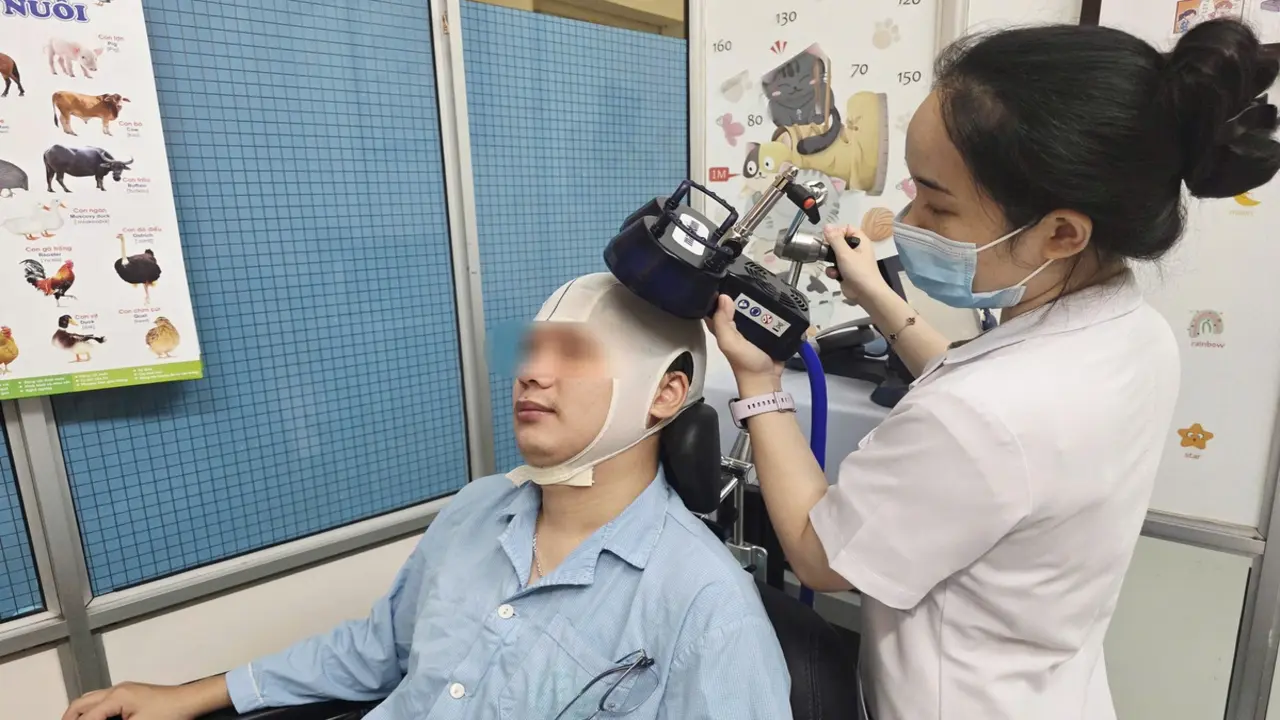 Kích thích não không xâm lấn, giúp ‘đánh thức’ não bộ sau đột quỵ
