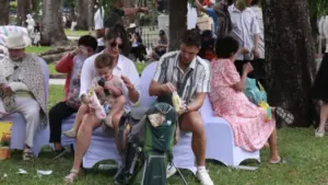Lễ hội bánh mì ở trung tâm TP.HCM: Khách Tây ghé thưởng thức, nói điều bất ngờ