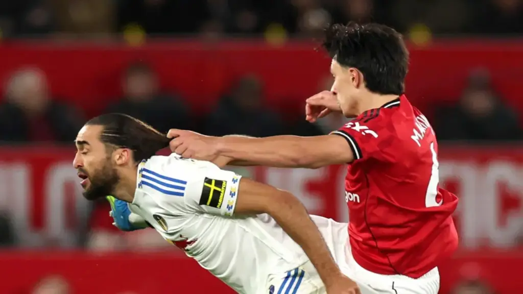 Man Utd thua Leeds ngay tại Old Trafford