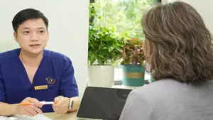 Mất ngủ vì bốc hỏa, nữ Việt kiều về nước điều trị mãn kinh
