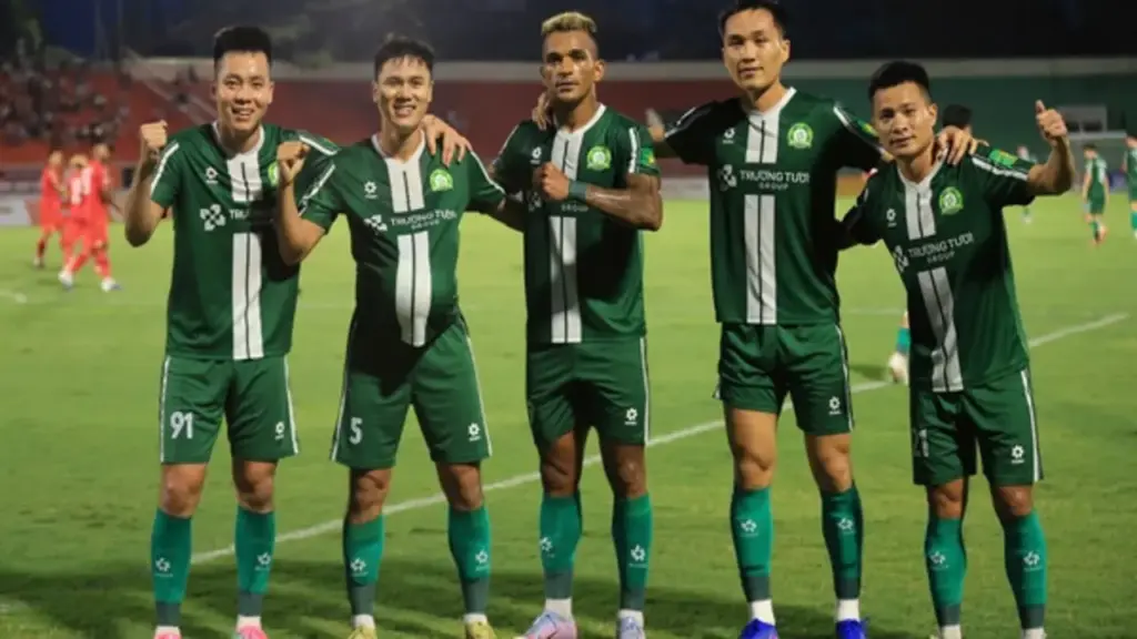 Minh Vương chơi quá hay, Trường Tươi Đồng Nai thắng sát nút Quý Nhơn: Vẫn sừng sững tốp 1