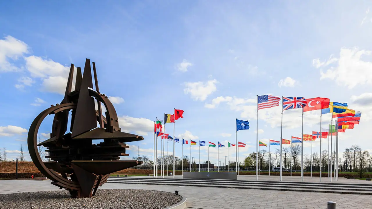 NATO bác khả năng đình chỉ tư cách thành viên của Tây Ban Nha