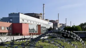 Nga tố Ukraine tập kích nhà máy hạt nhân, khiến nhân viên thiệt mạng