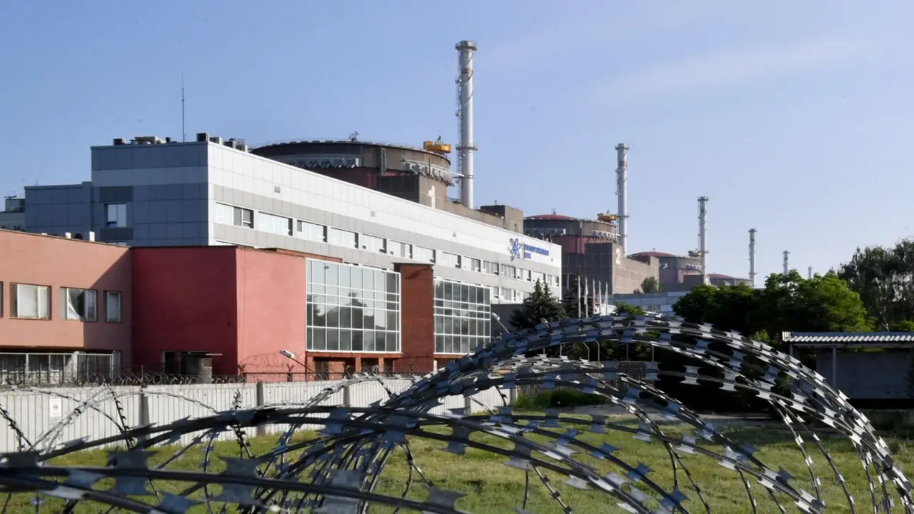 Nga tố Ukraine tập kích nhà máy hạt nhân, khiến nhân viên thiệt mạng