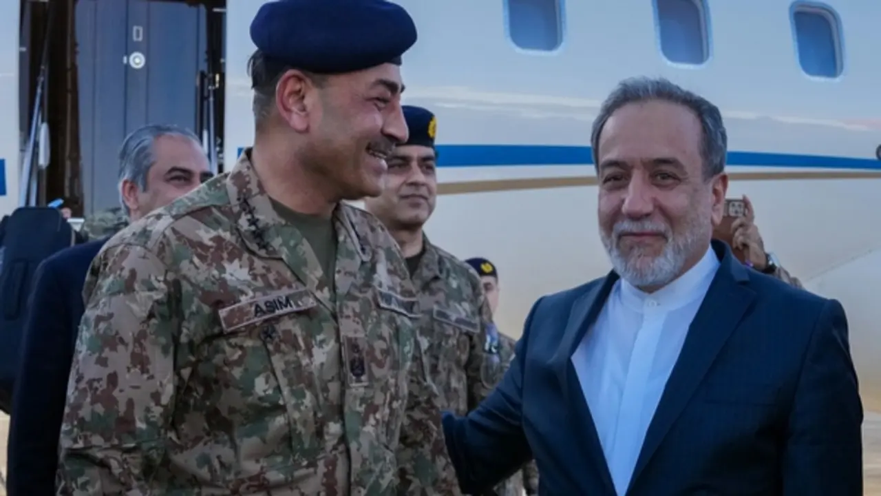 Ngoại trưởng Iran sang Pakistan, hy vọng đàm phán được thắp lên